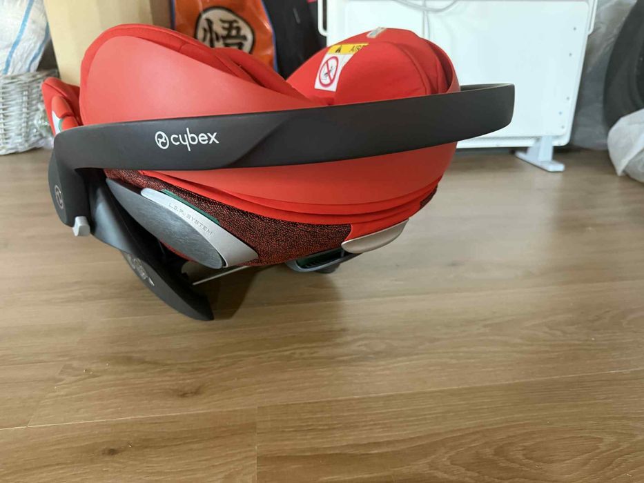 Scoica Cybex cloud t