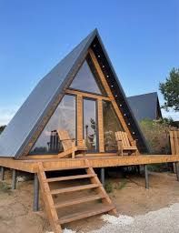 Executam cabane tip A frame (Acceptam variante auto)