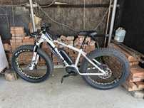 Bicicleta OFF road asistata electric motor bosch anvelope 26x4