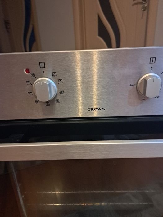 Фурна за вграждане CROWN