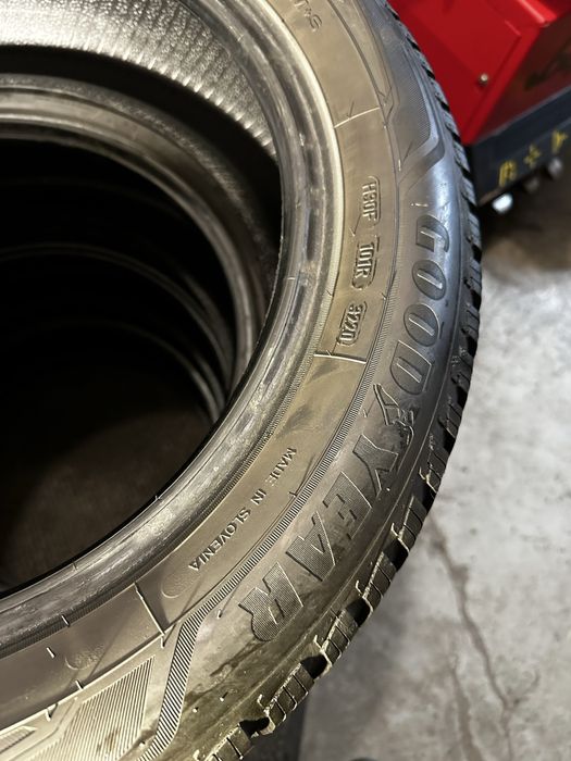 205/55 R16 91T - Goodyear Ultra Grip 9+ M+S Oferta