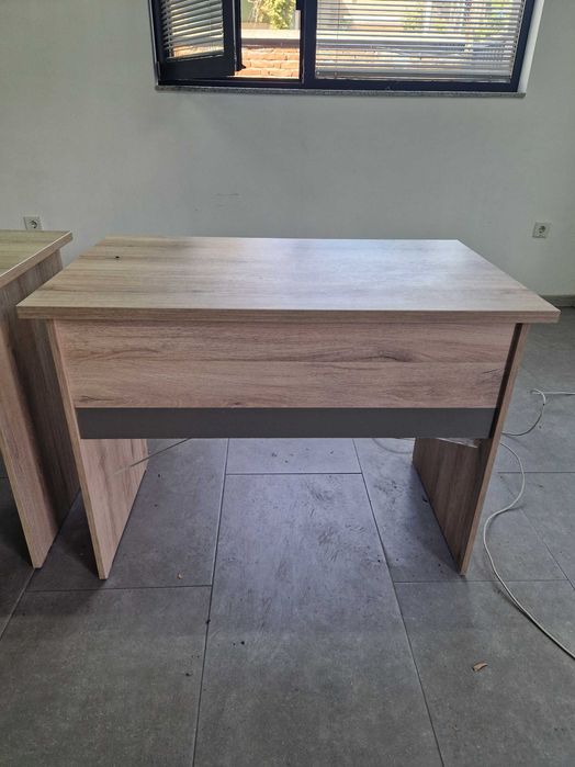 Бюра за офис или детска стая