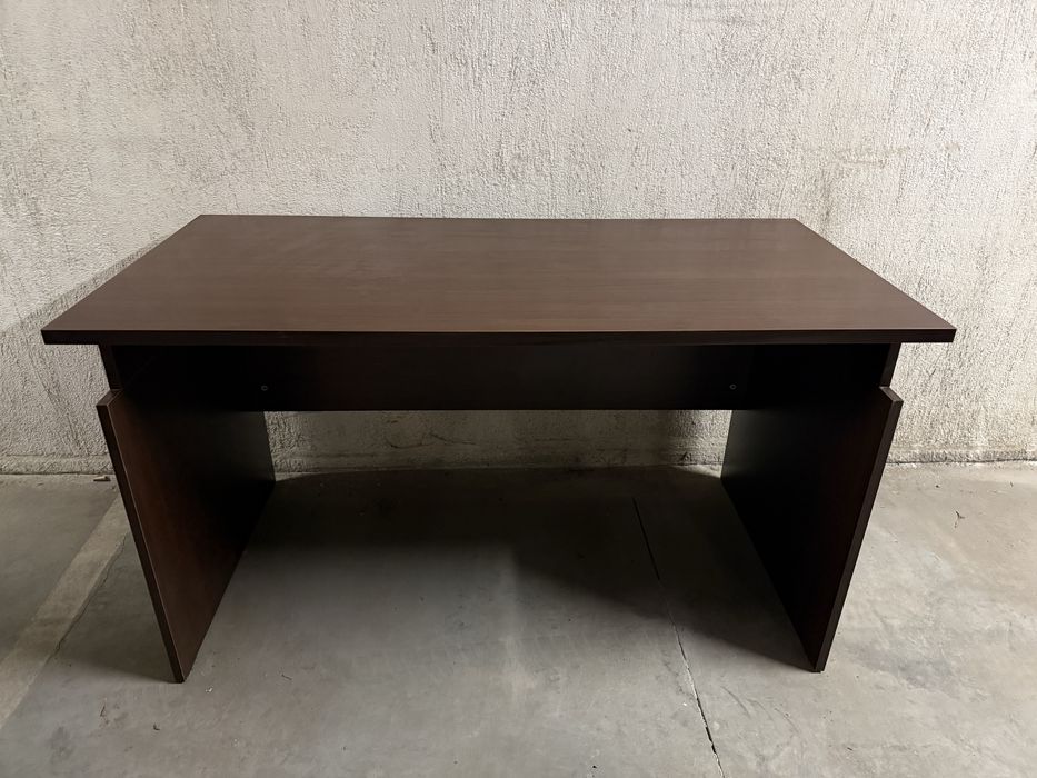 Бюро цвят венге 138/68/72