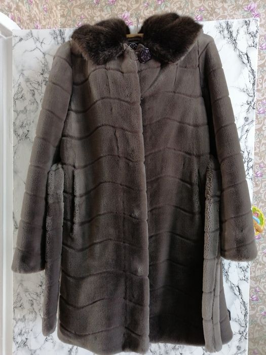 Шуба искусственная 44-46 р