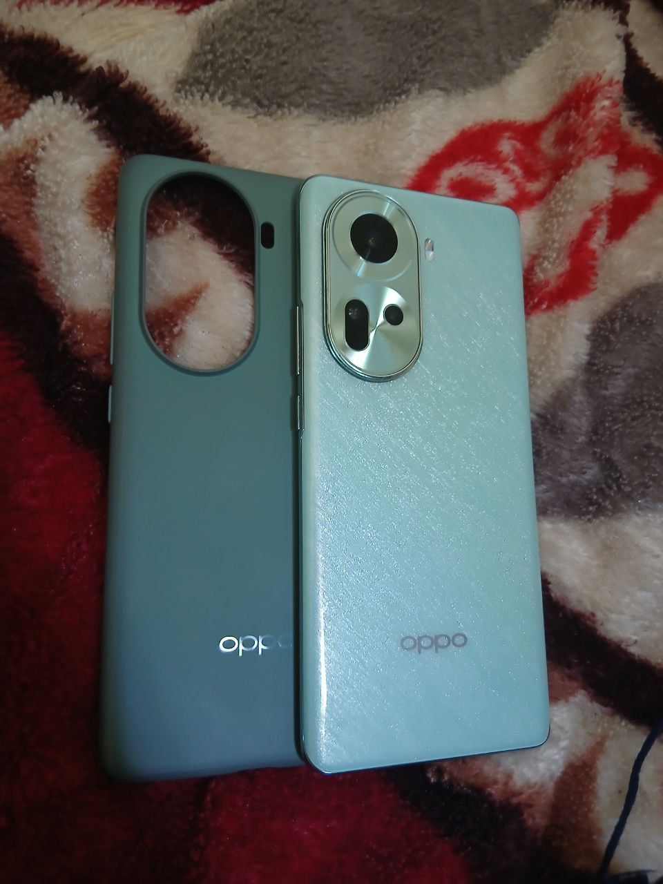 Oppo Reno 11 5G. 12+12. 256gb xolati ideal koʼrishib olishxam bor