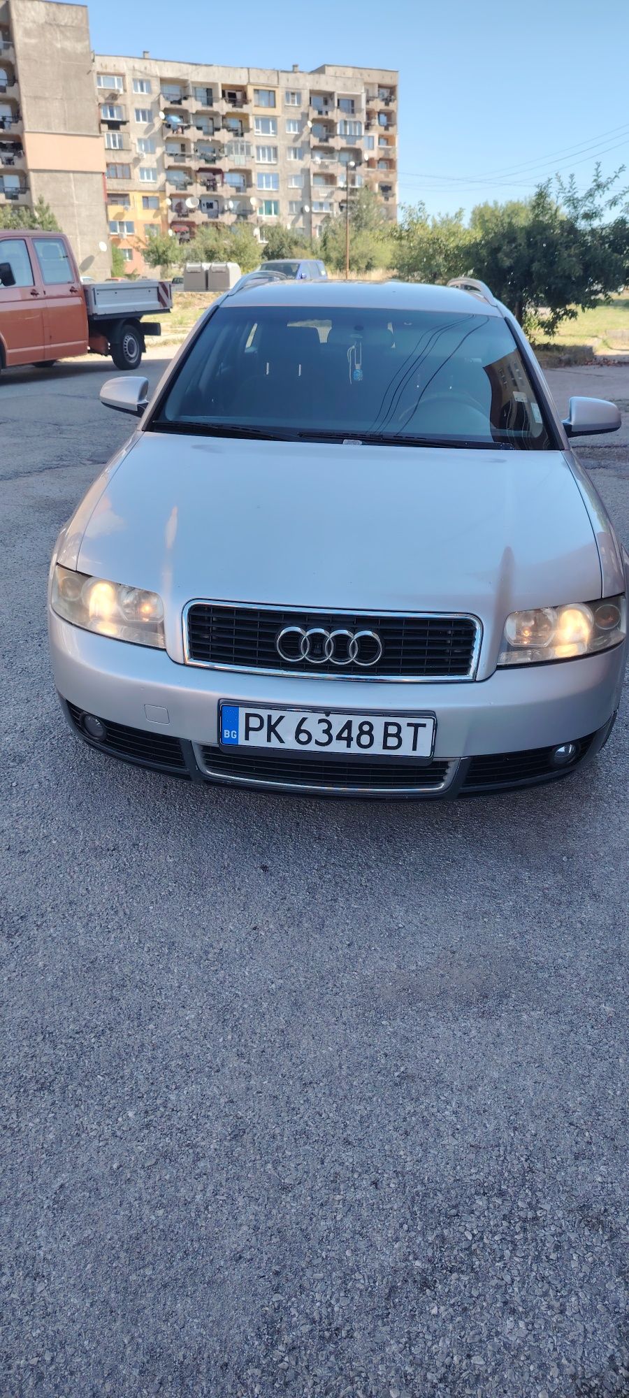 Продавам Ауди А4