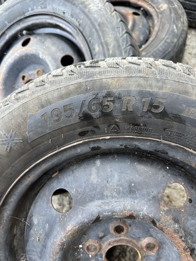 Железни джати с гуми 15-ки R15 / 195/65/15 - 195/65 R15