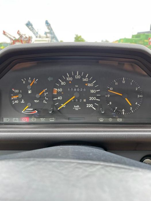 Mercedes Benz W124