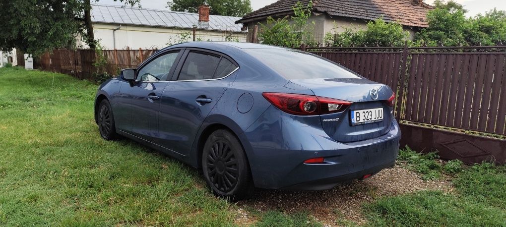 Mazda 3 sedan 2018