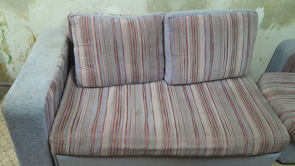 Продам хороший диван б/у