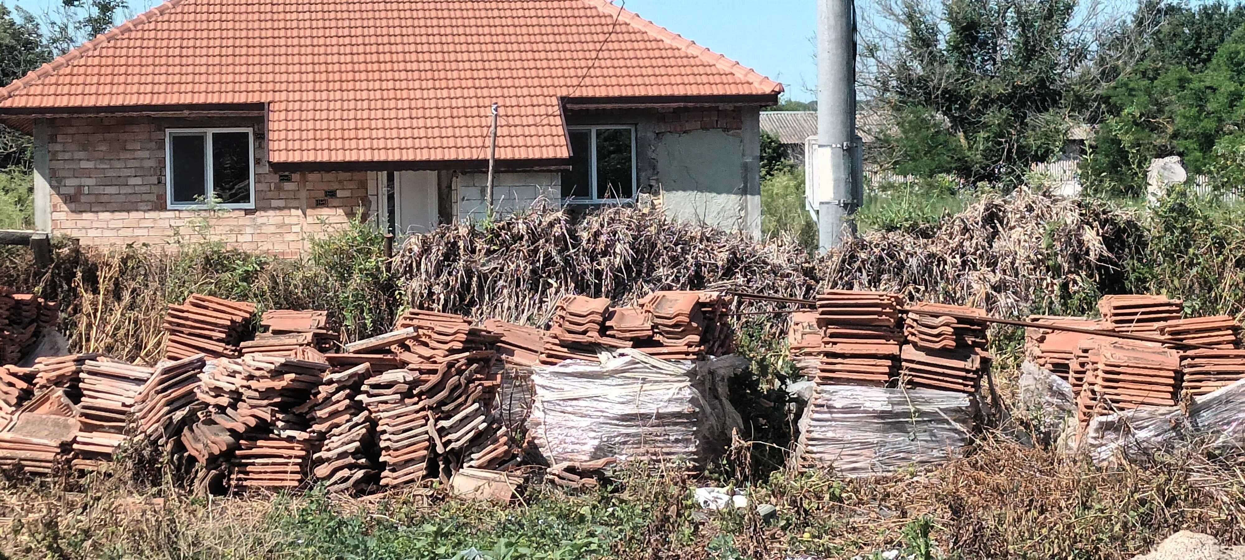 Продавам цигли стралджа