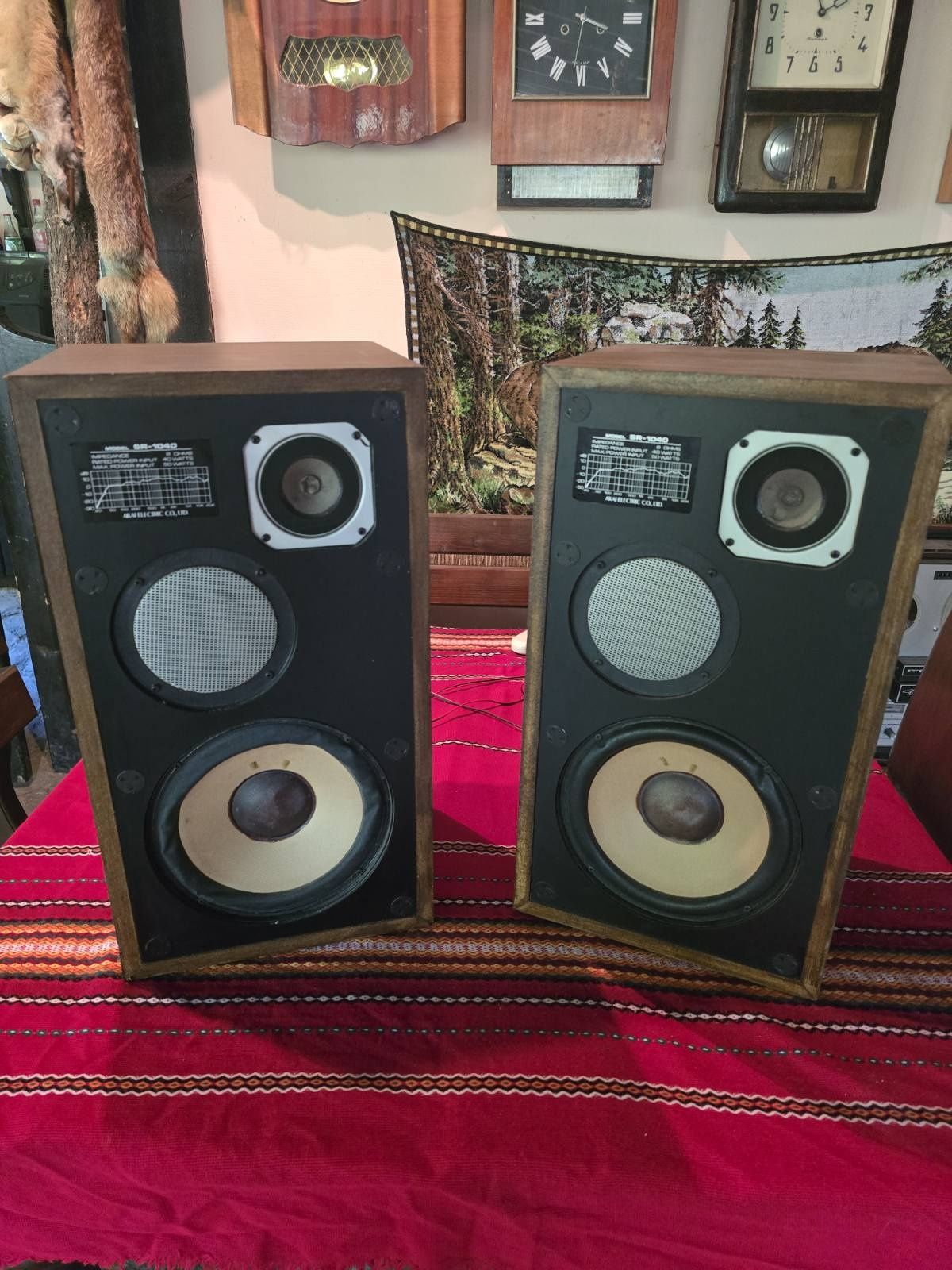 Тонколони AKAI SR-1040