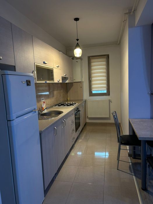 Apartament 2 camere de închiriat