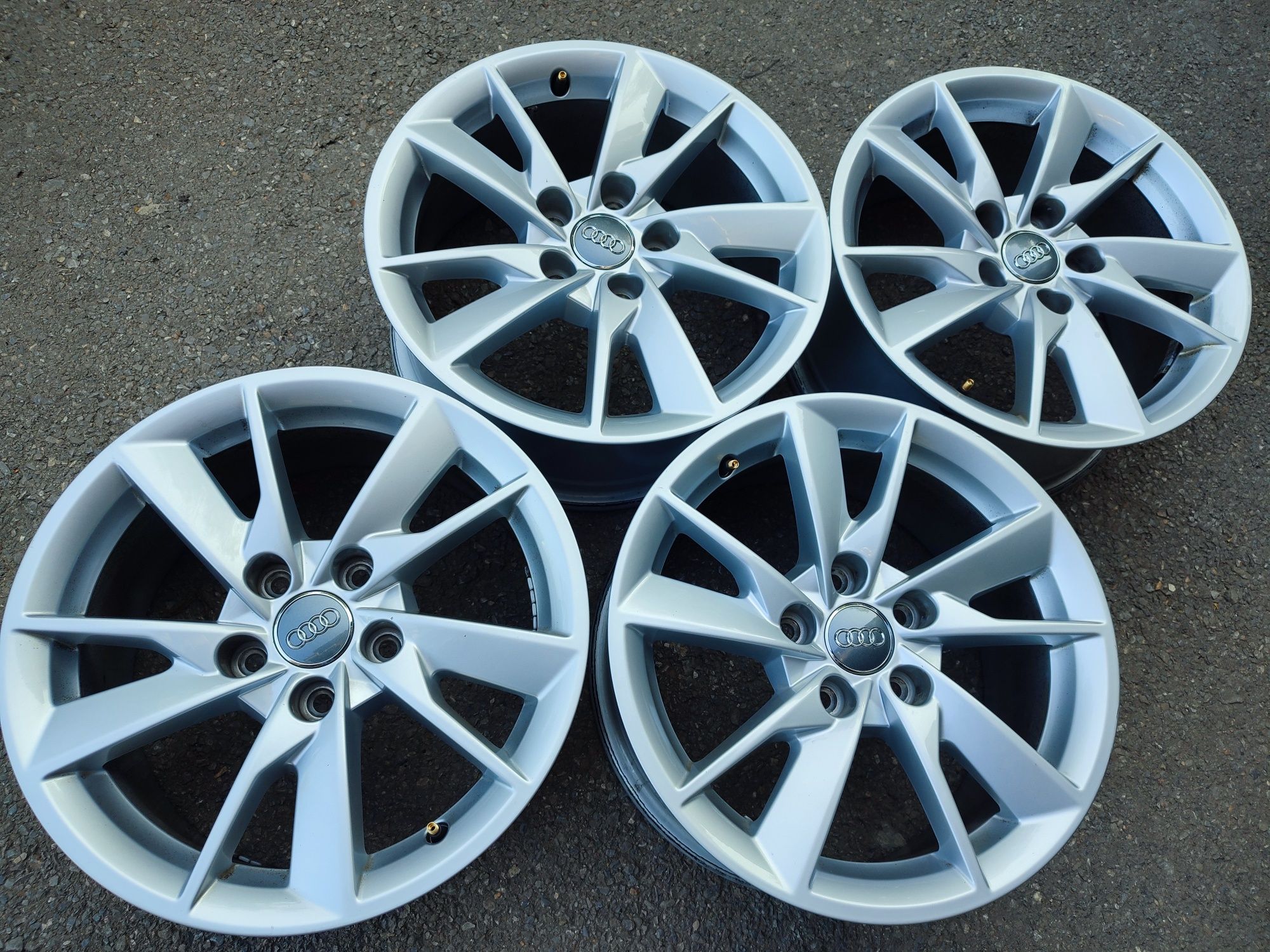 16" оригинални алуминиеви джанти за Audi A4,A3/VW/SKODA.