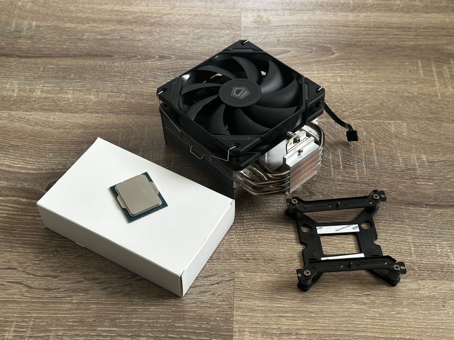 Процессор Intel i5 12400f с башенным куллером