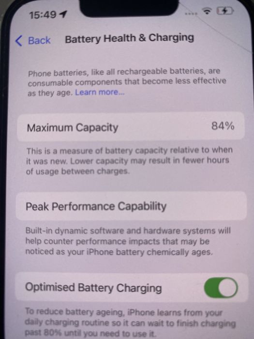 Iphone 14 128gb baterie 84%