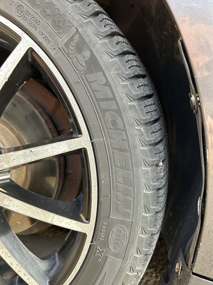 Диски R 18 с зимней шиной Michelin