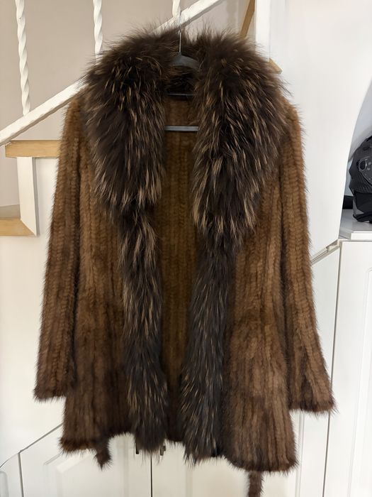 Haina blana vizon  lucrata manual masura M