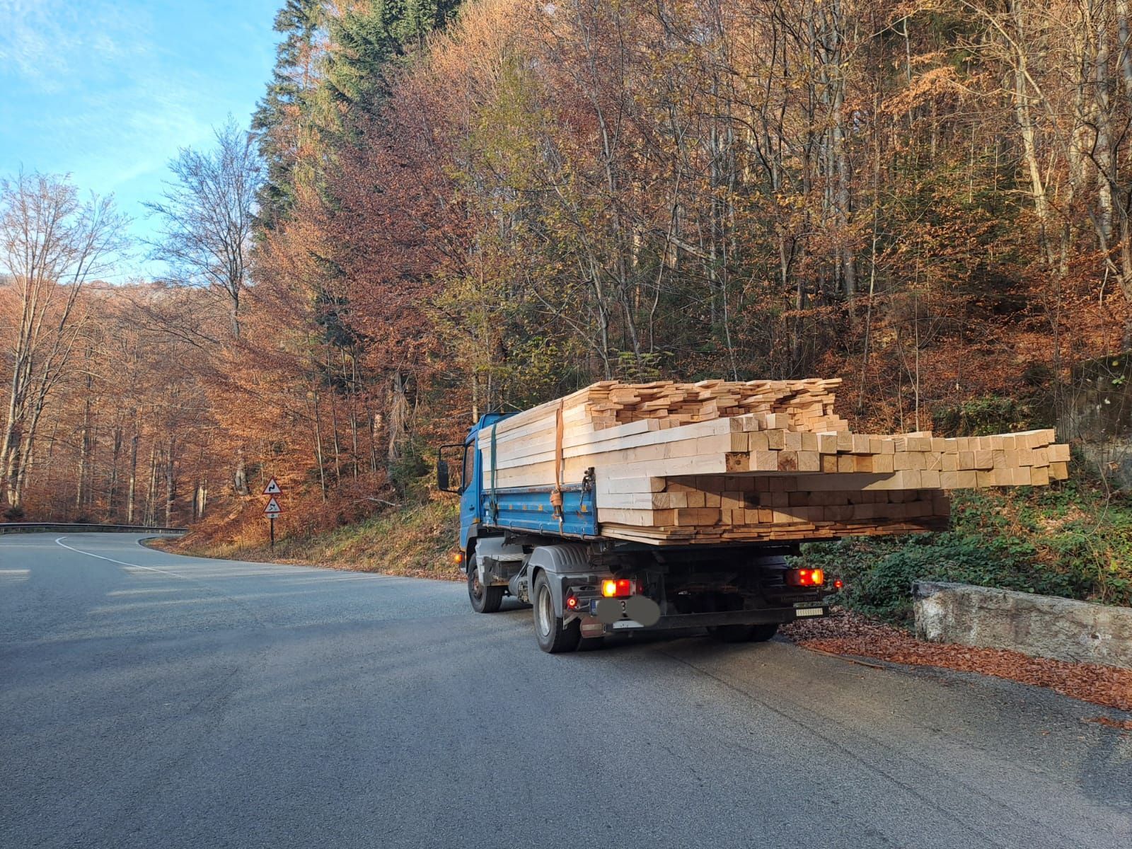 Vand lemn de constructi: grinzi, scandura, laturi, corni, dulapi