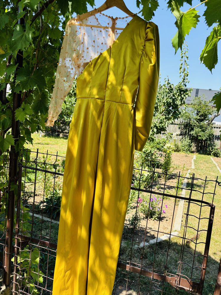 Rochie marime 38-40/purtata o singura data