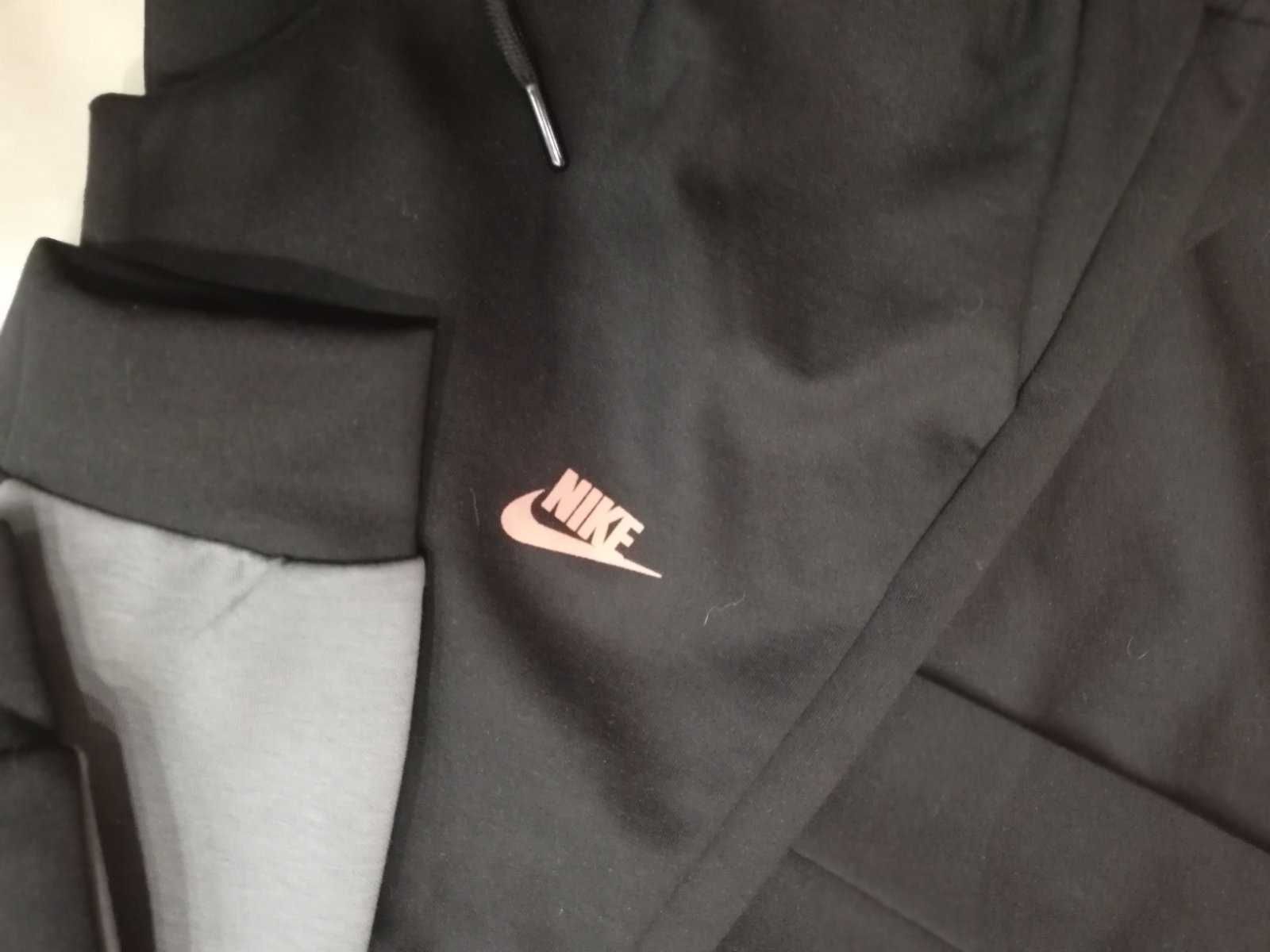 Nike Tech Fleece Unisex Детски Спортни Екипи! Горнище и Долнище!