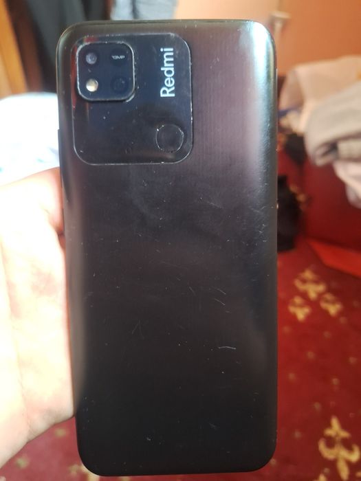 Redmi 10A paqat oynasi singan