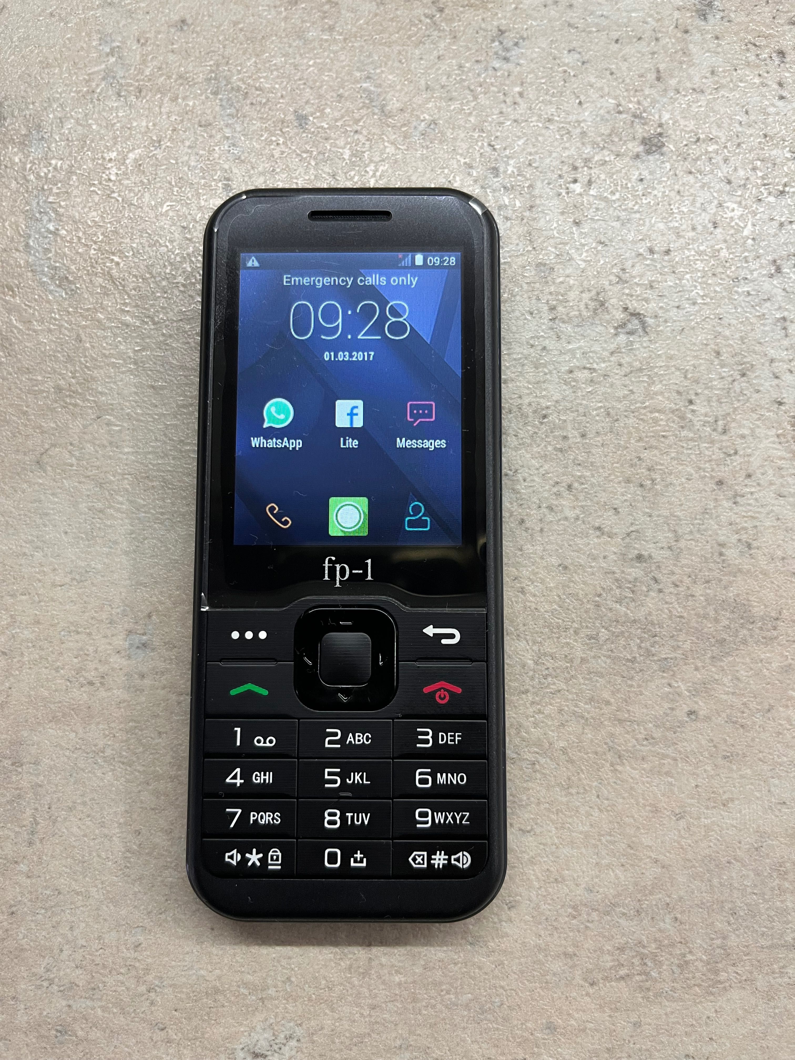 Класически телефон с бутони MobiWire Fp-1