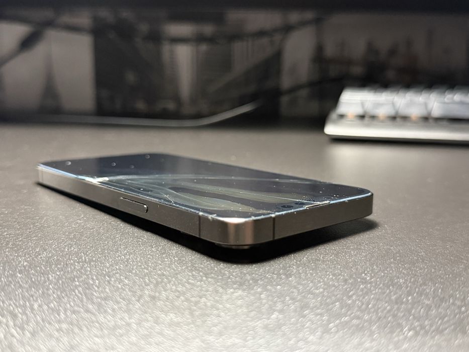 iPhone 13 Pro - Display defect