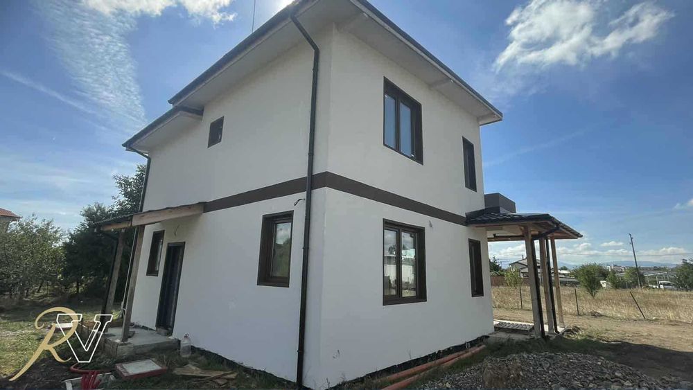Къща за продажба в гр.Костинброд