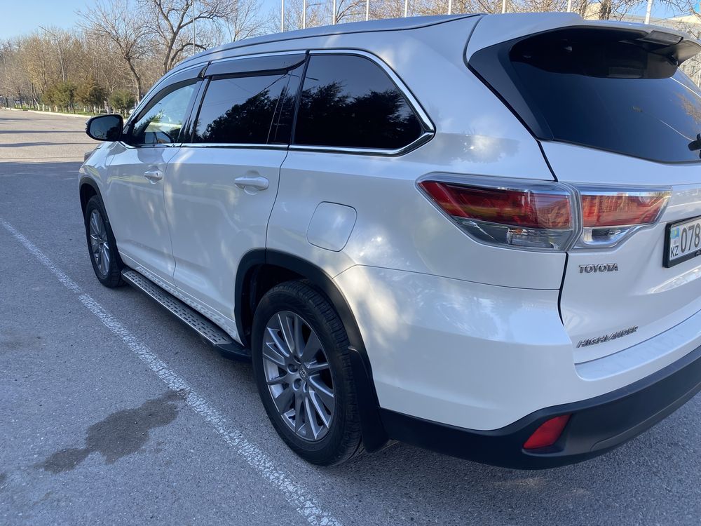 Toyota highlander