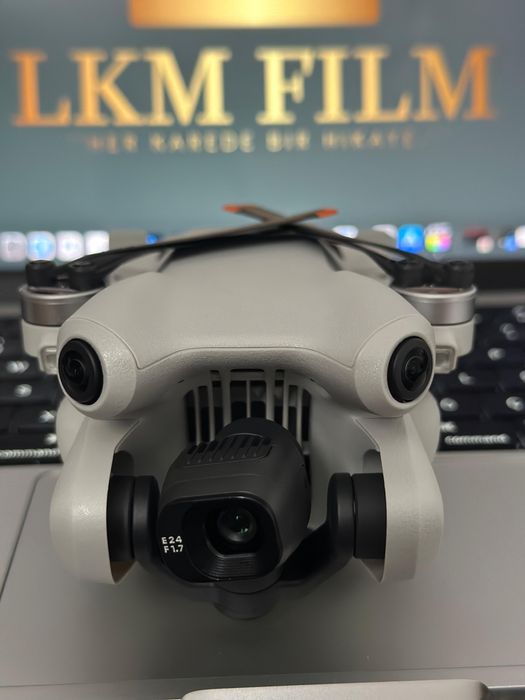 Drona Dji mini 4