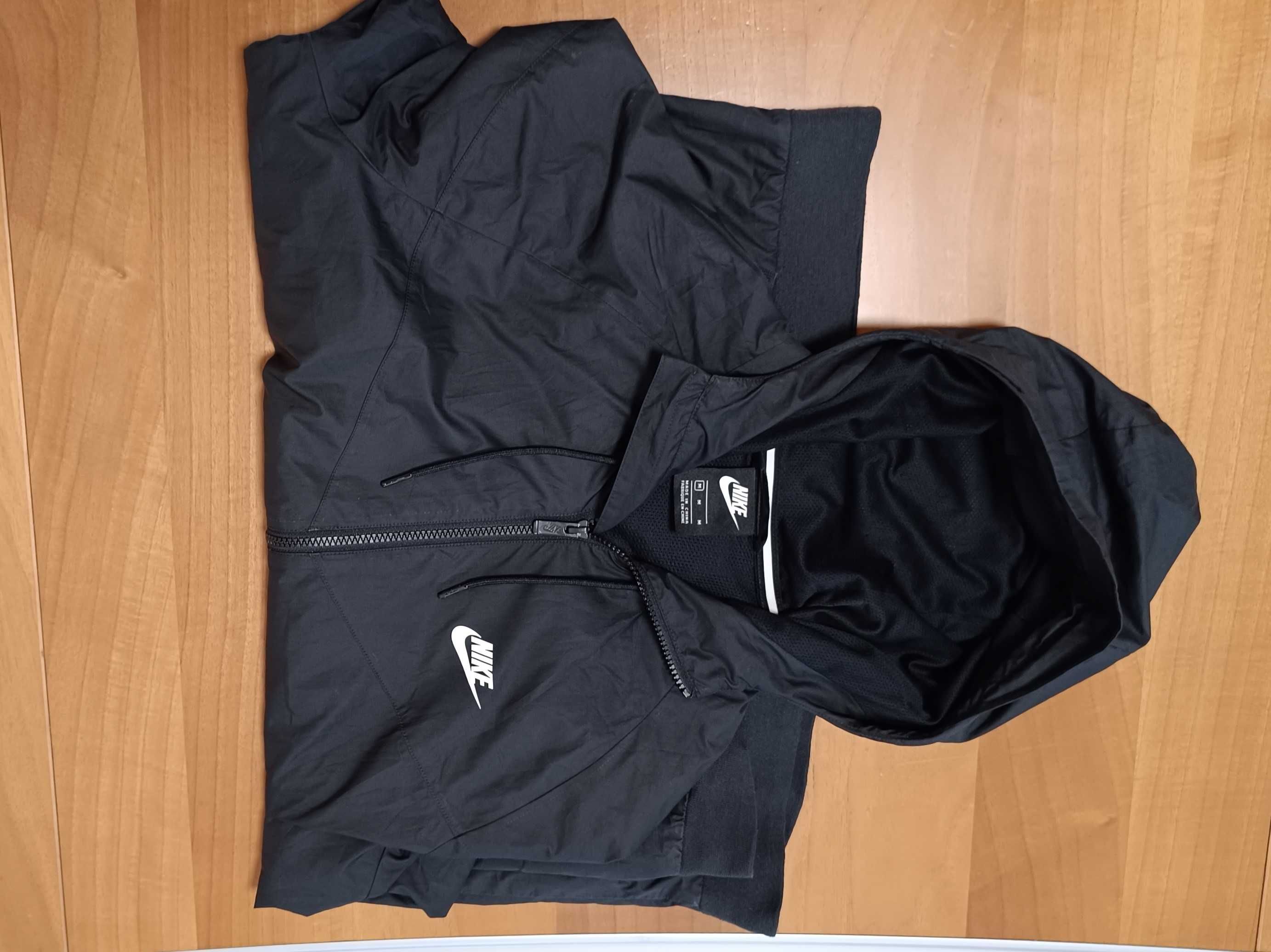 Nike Sportswear Windrunner-Много Запазено