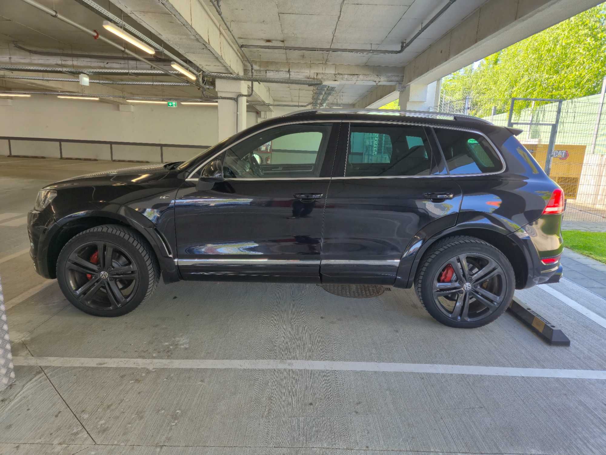 VW Touareg 2014 / 3.0tdi V6 / JE Design/ R-line/Dynaudio/Webasto