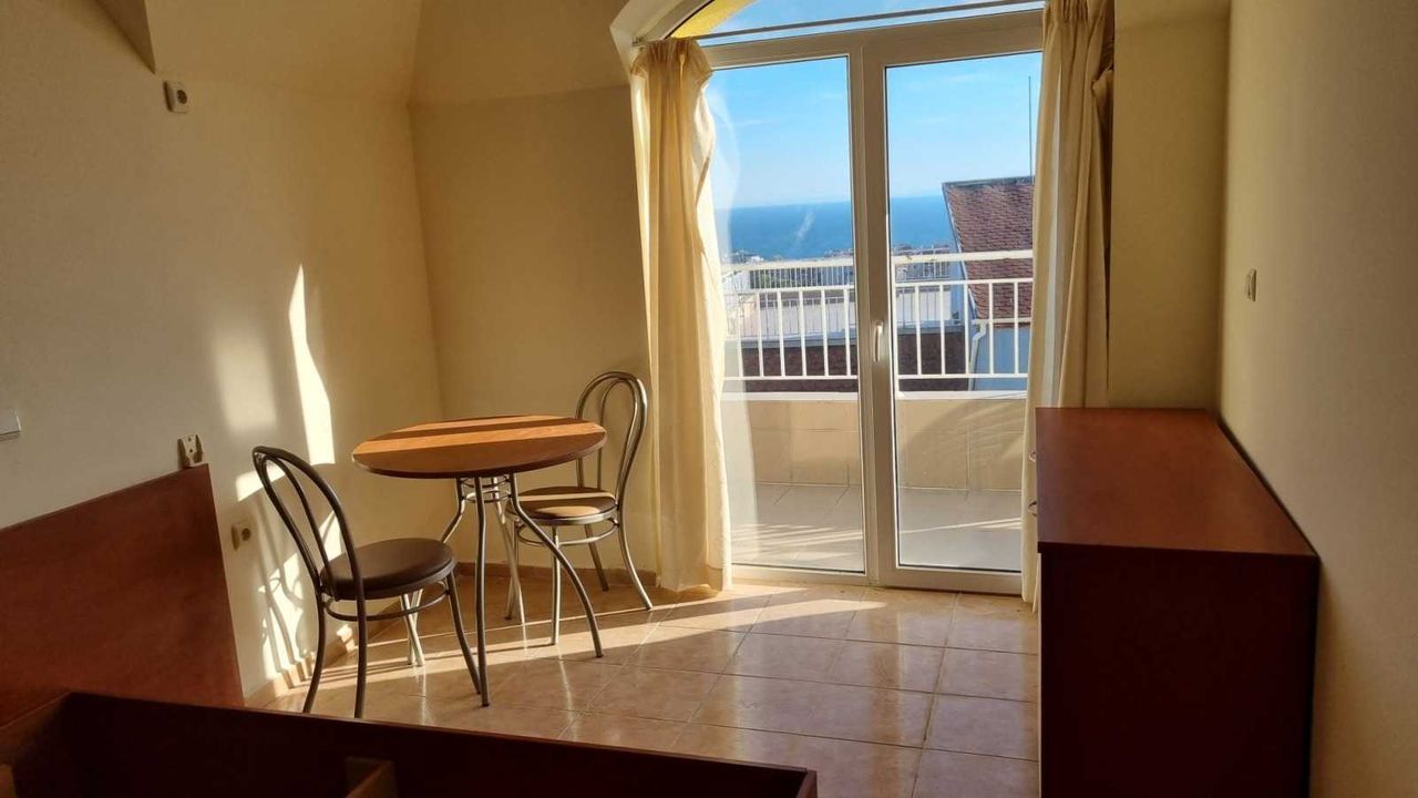 Продава се Двустаен апартамент в Свети Влас - 75 кв.м за 627 €/кв.м - Снимка #1