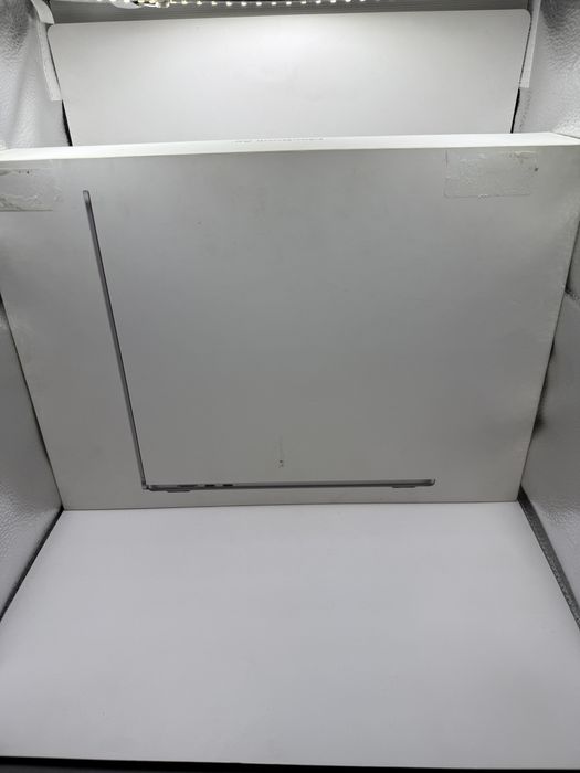 Macbook air M2 8+ 512 GB Sigilat