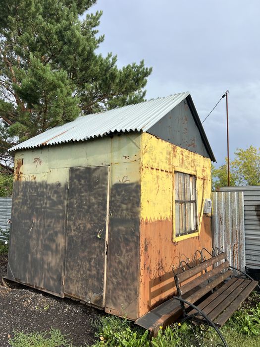 Железный домик (вагончик)