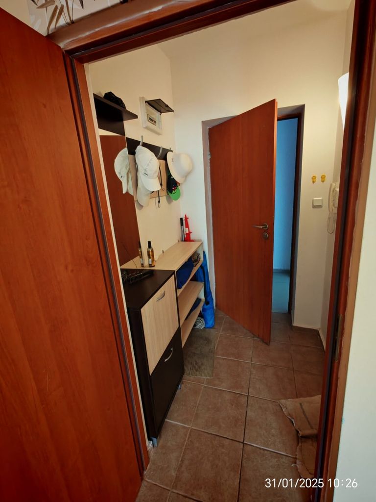 Продава се Двустаен апартамент в к.к. Слънчев бряг - 60 кв.м за 1092 €/кв.м - Снимка #2