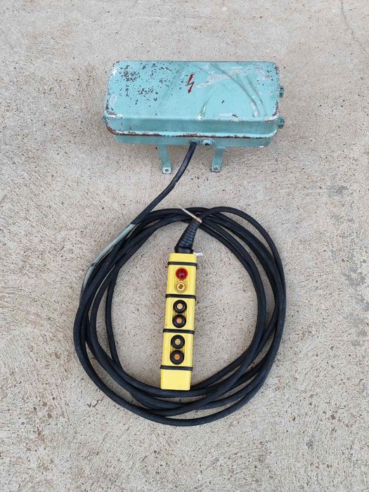 Управление за телфер/ел. двигател, ново, идеално работещо.