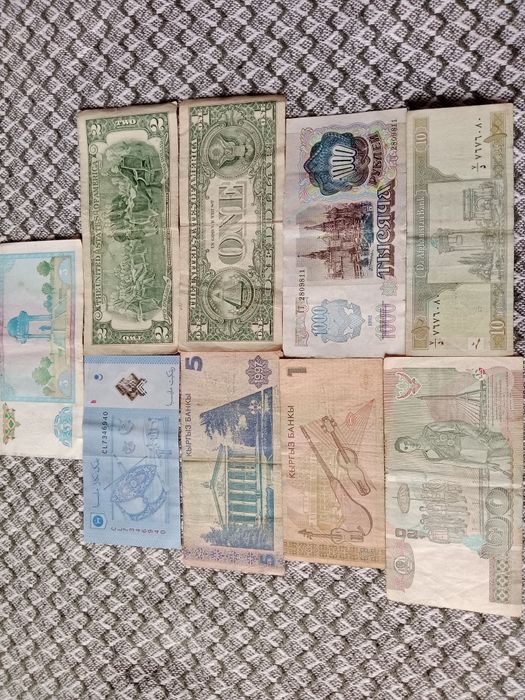 Продам все оптом денежные купюры для коллекции