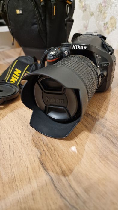 Nikon D5200 kit 18-105 VR