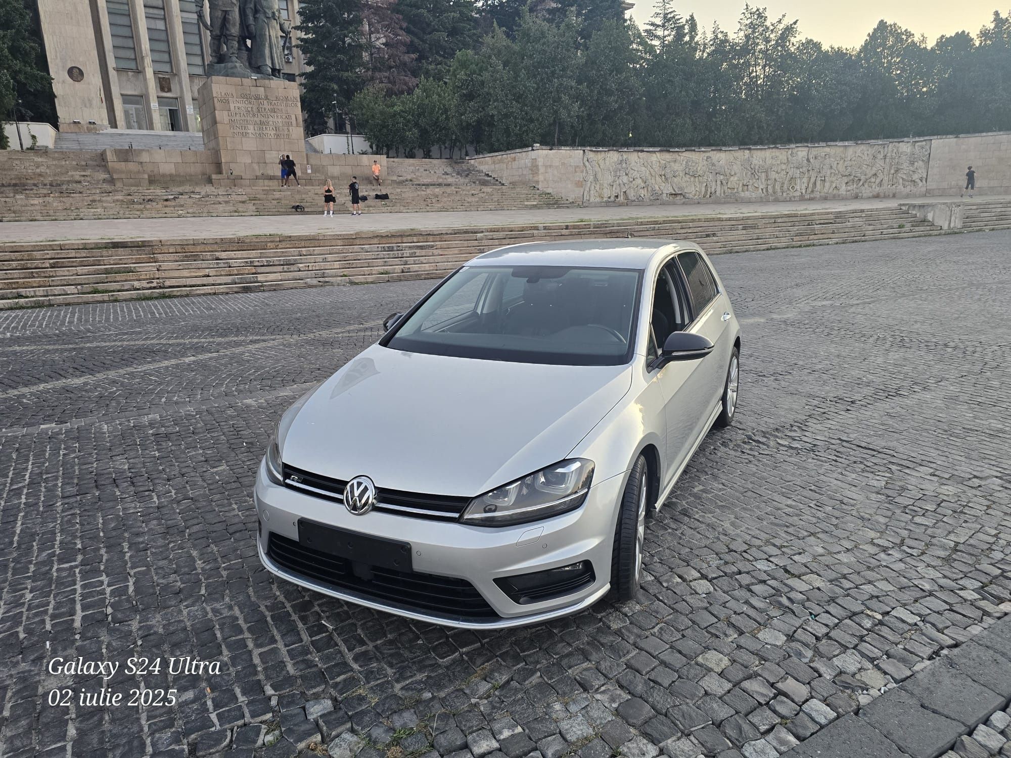 Vand VW Golf 7 R-Line / 1.6 TDI / 110cp