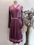 Rochie catifea elastica in talie, potrivita pentru acest sezon !