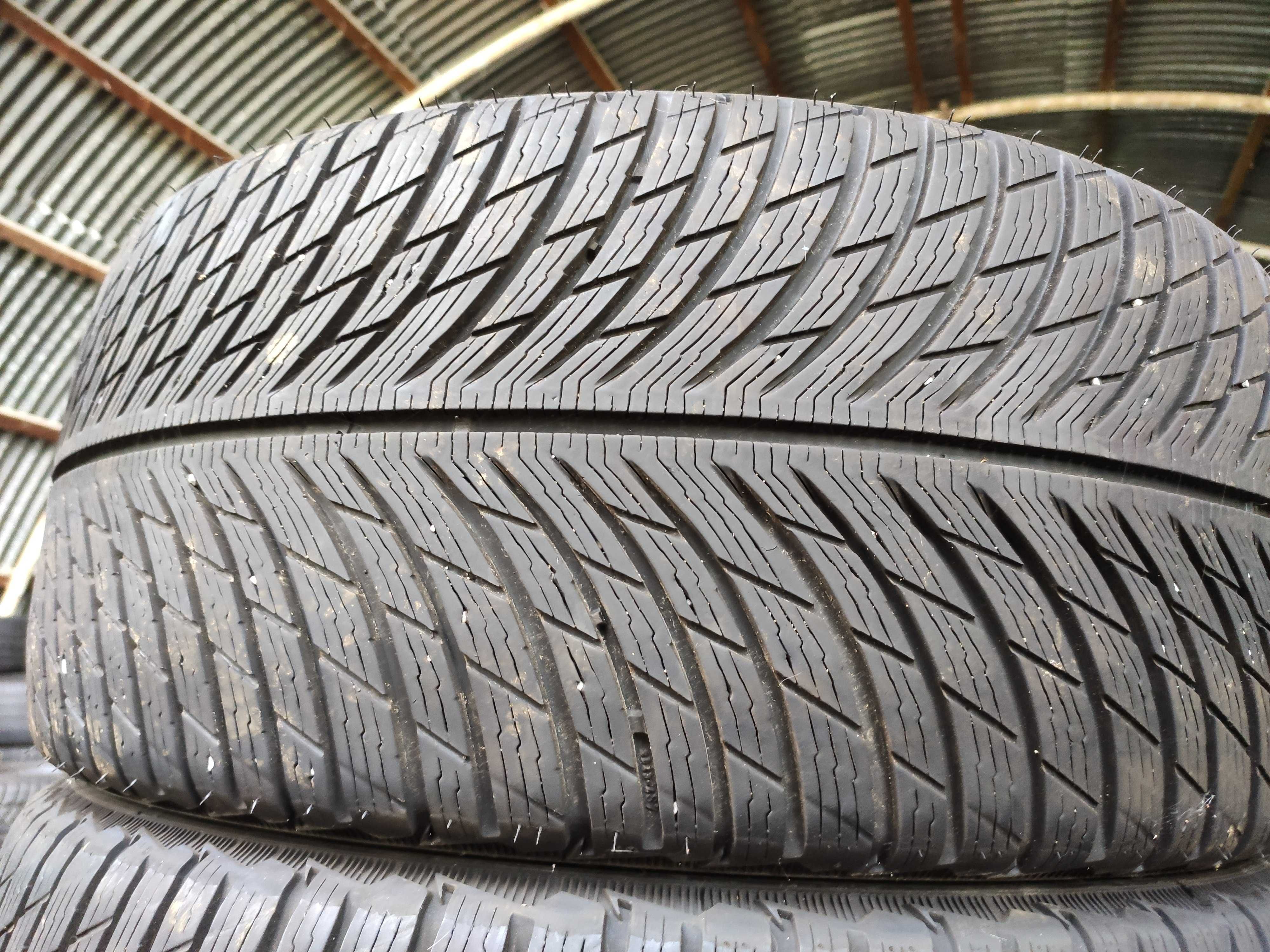 2бр Зимни гуми 255 35 20 - Michelin - DOT 2022
