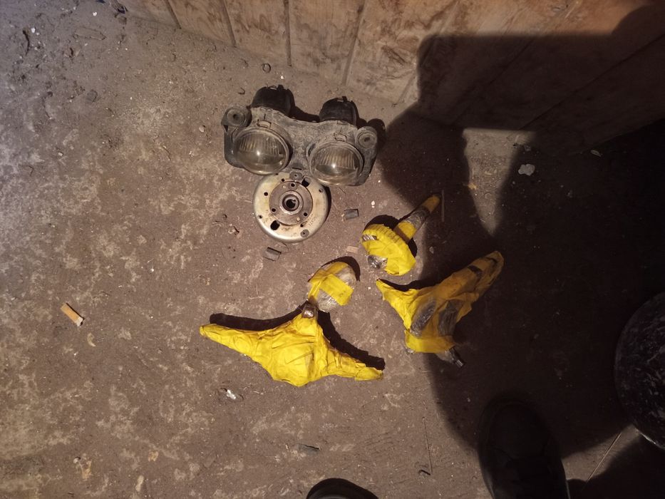 Малагути ф12 на части