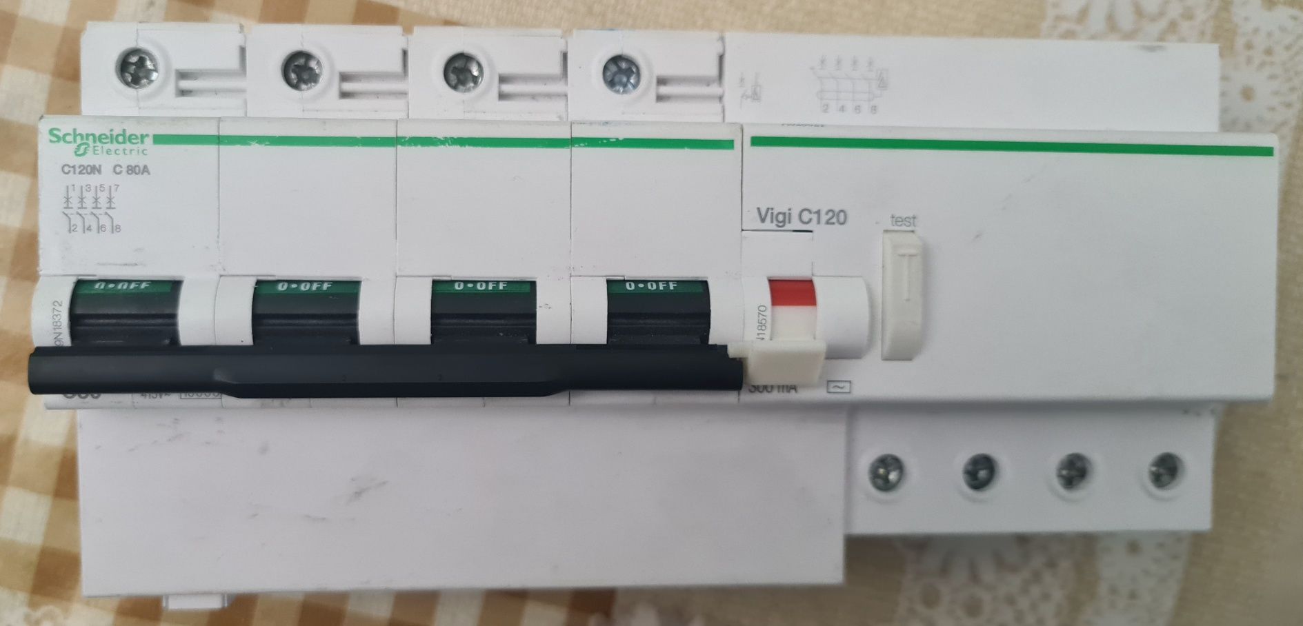 Schneider 80A cu VIGI 300mA