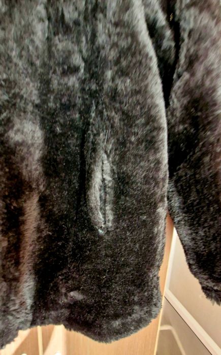 Haina neabra blana artificiala ( nu detin gluga) , masura M/L