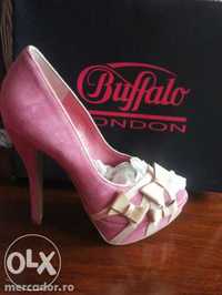 Pantofi Buffalo London