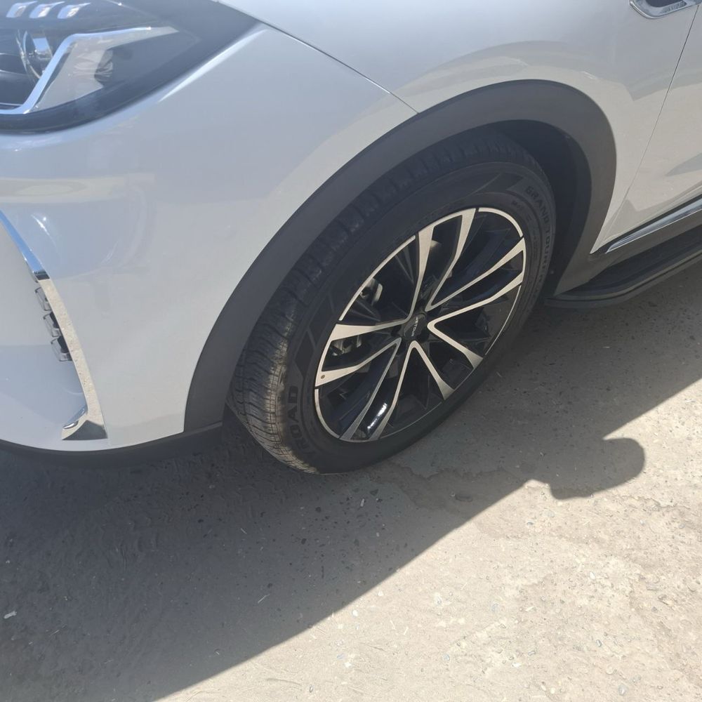 продается Jetour X70