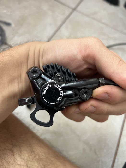 Frana hidraulica shimano fata mt 615