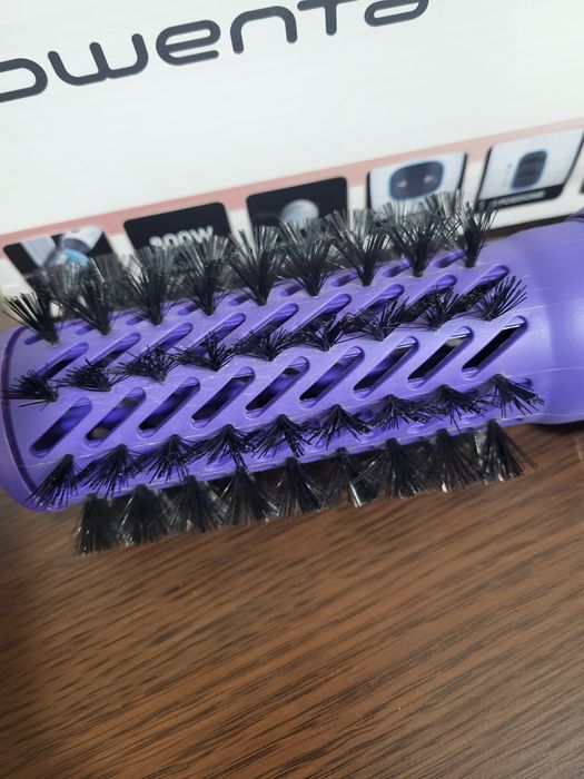 Perie de par Rowenta